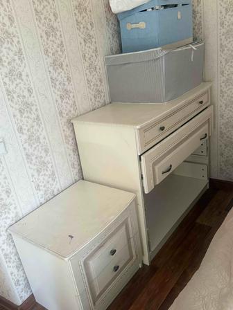 Продам спальный гарнитур.Состояние среднее.Думаю можно сделать реставрацию