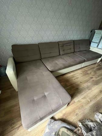 Продам диван угловой