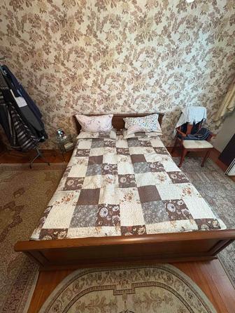 Продам спальную гарнитуру