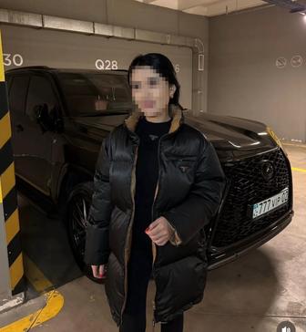 Продам куртку новую