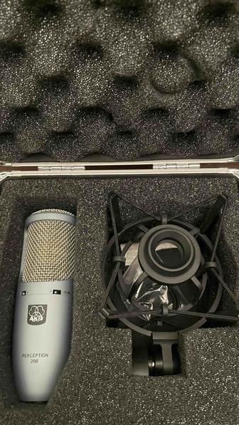 AKG Perception 200 микрофон студийный