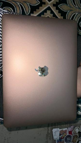 Продаю MacBook Air M1