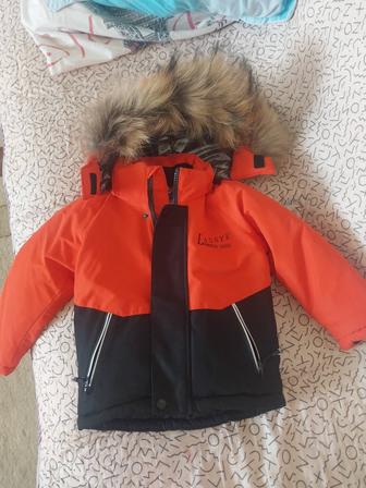 Продам курточку размер 74 см