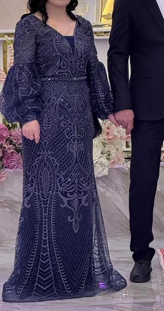 Вечернее платье