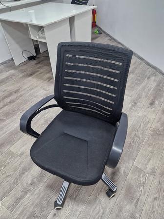 Продам офисное кресло