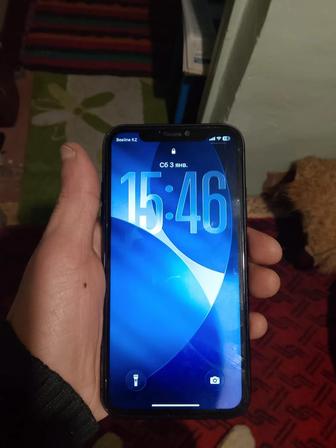 продам смартфон iPhone 11