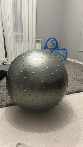 фитбол серый