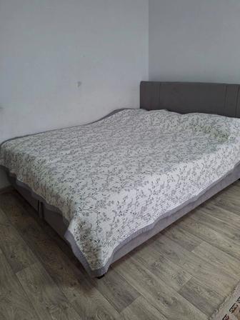 Кровать двухспалка. Кровать для спальни. Детсские кровати в подарок!!