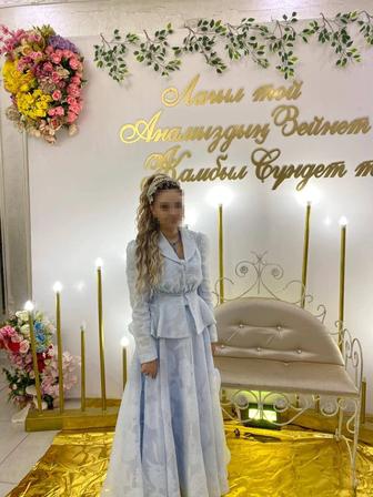 Продаётся платье