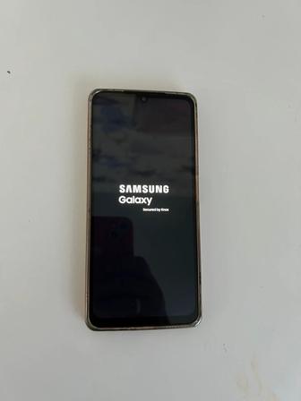 Продам телефон Samsung A06