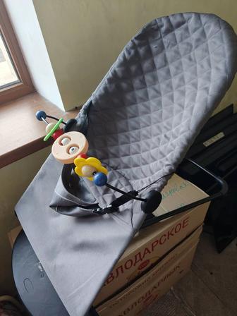 Шезлонг детский