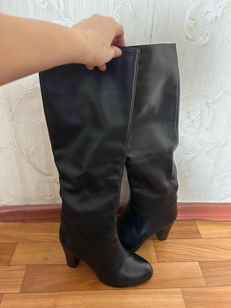 Натуральные кожанные сапоги