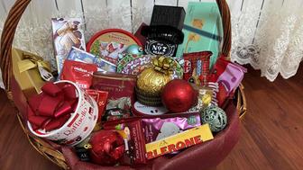 Продам корзина сладостями на Новый год