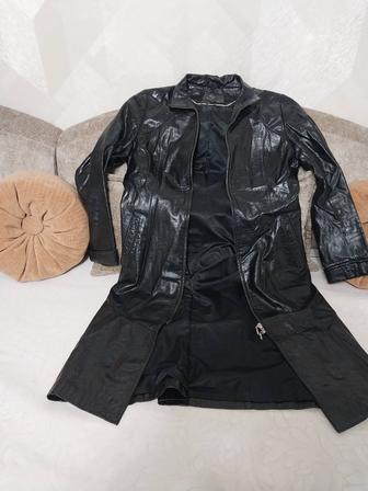 Продажа кожаный плащь