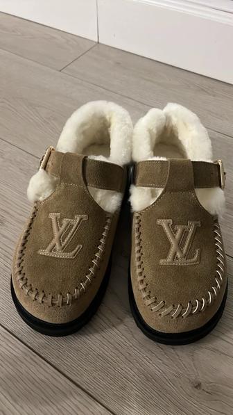 Зимние лоферы Louis Vuitton с мехом
