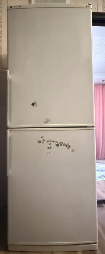 Продаю Холодильник