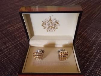 Запонки для рубашки DONALD J. TRUMP