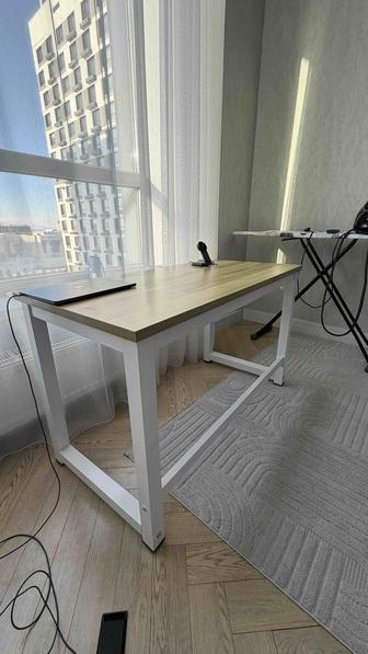 Продается стол для компьютера