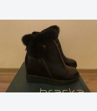 Сапоги женские