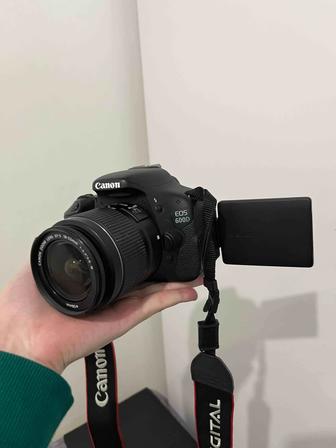 Продам фотоаппарат Canon 600D