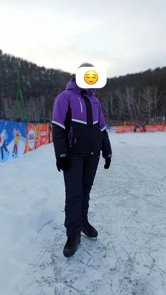 Лыжный костюм для девушки