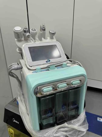 Косметологический аппарат для ухода за кожей лица