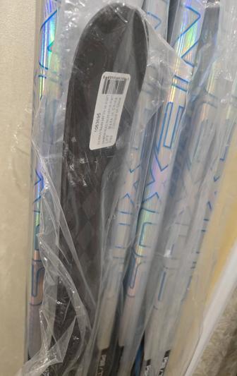 Новые хоккейные клюшки Bauer