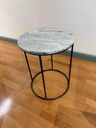 Продам каменный столик