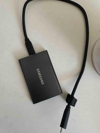 Ссд samsung T7 на 1 терабайт