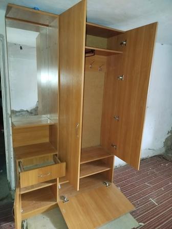 Шкаф в прихожую