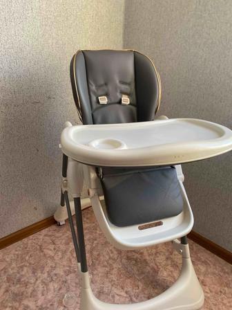 Продам стульчик для кормления