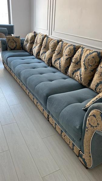 Роскошный диван 4 метра голубого цвета Россия
