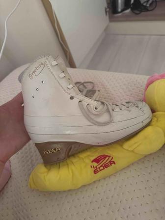 Продам коньки