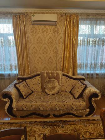 Диван и два кресла