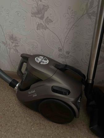 Продам пылесос Tefal