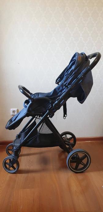Детская коляска лёгкая, компактная, 2 в 1