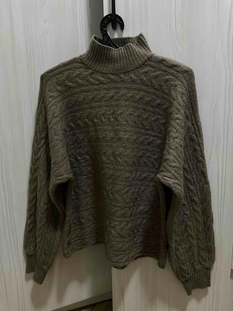 продам свитер