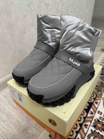 Продам зимние сапоги