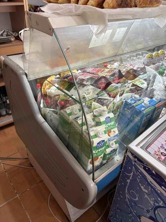 Торговый Холодильник для молочной и мясной продукции