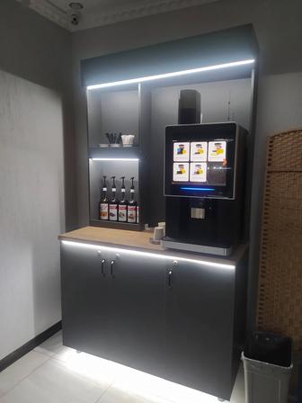 Продам почти новый кофе аппарат LV307