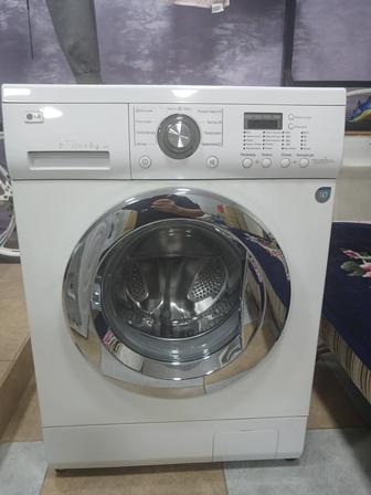 Продам стиральную машинку