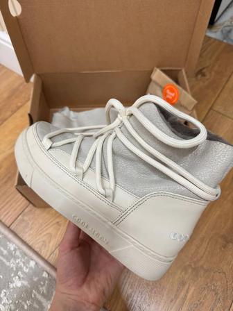 Зимняя обувь Coolmoon в молочном цвете