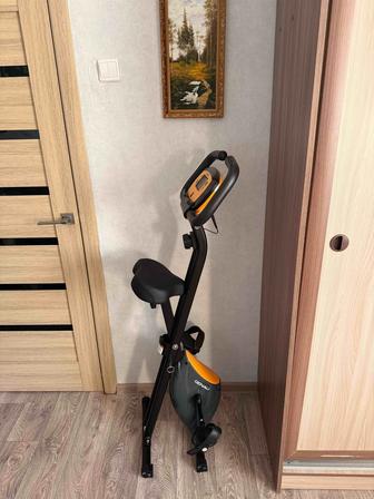 Велотренажер GENAU складной ХТ-150 вертикальный