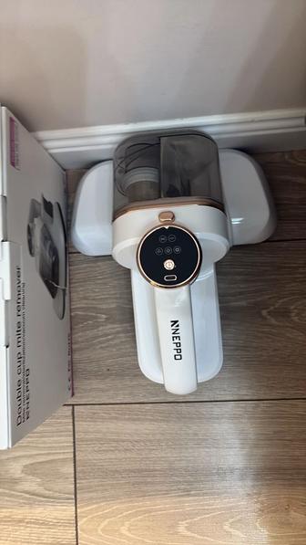 Пылесос для машины / мебели портативный