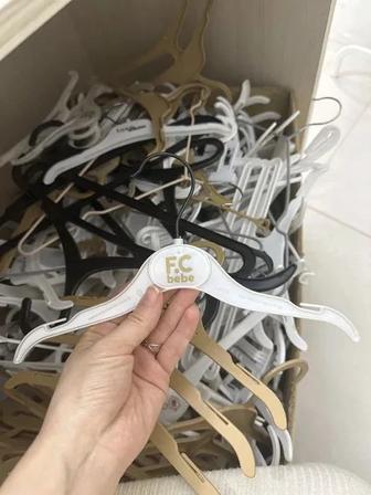 Плечики/ вешалки детские для одежды