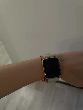 Продается apple watch SE