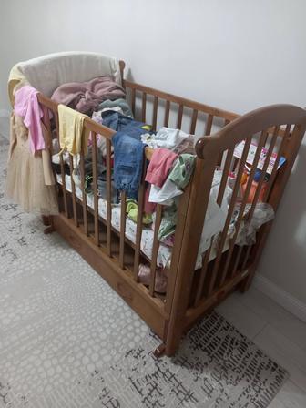 Продается детская кроватка Россия дерево