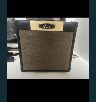 комбоусилитель Cort CM30R