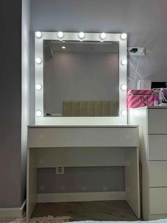 Туалетный столик