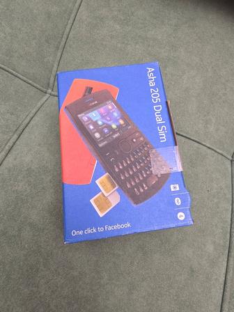Nokia Asha 205 новый нераспечатанный